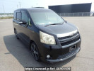 Toyota Noah ZRR70W