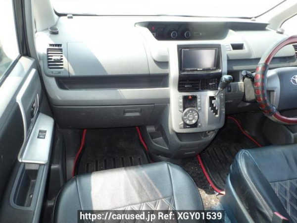 Used 2007 AT toyota noah ZRR70W Image[14]