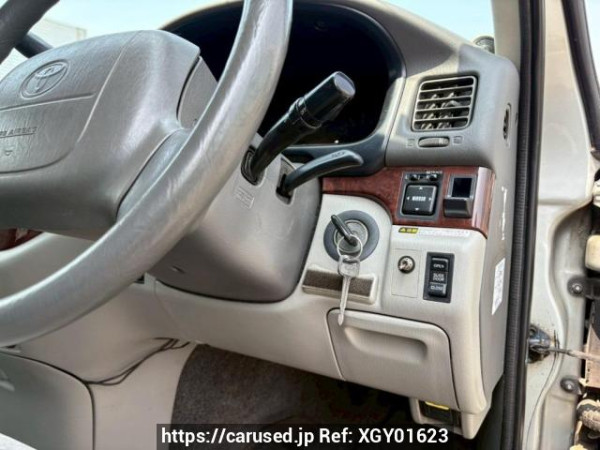 Used 1999 AT toyota regius-wagon RCH47W Image[26]