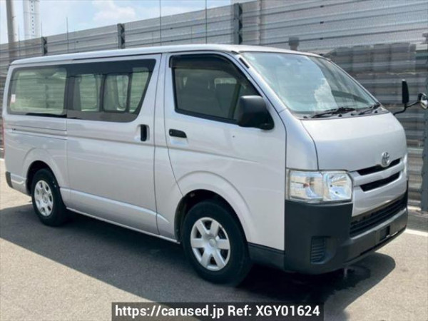 Used 2016 AT toyota regiusace-van KDH201V Image[0]