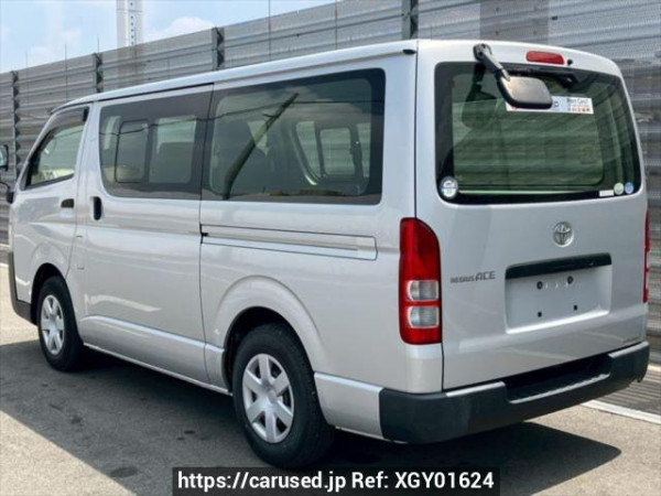 Used 2016 AT toyota regiusace-van KDH201V Image[4]