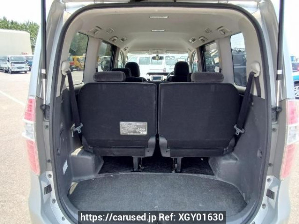 Used 2007 AT toyota noah ZRR70G Image[8]