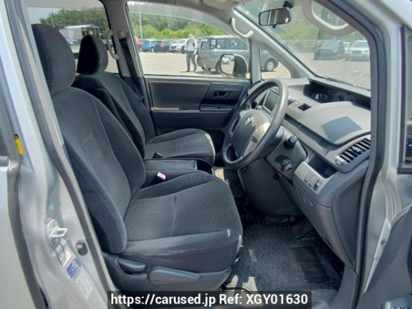 Used 2007 AT toyota noah ZRR70G Image[12]