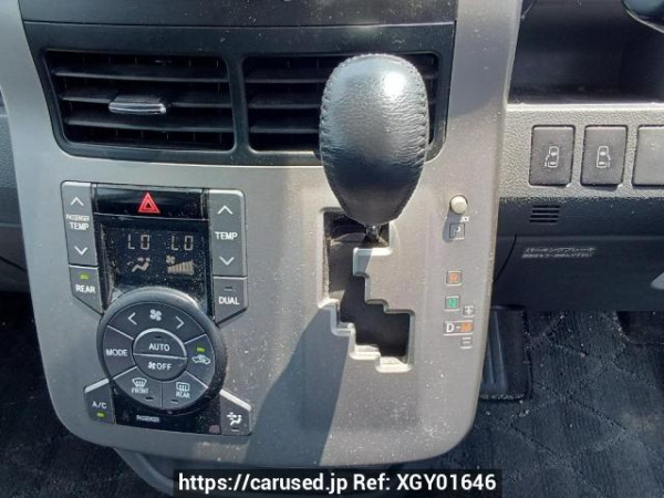 Used 2007 AT toyota voxy ZRR70W Image[23]