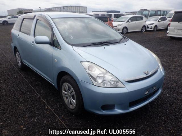 Used 2003 AT toyota wish ZNE10G Image[0]