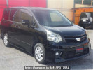 Toyota Noah ZRR70W