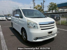 Toyota Noah ZRR70G