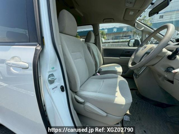 Used 2008 AT toyota noah ZRR70G Image[12]