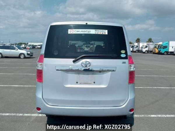 Used 2009 AT toyota noah ZRR70G Image[5]
