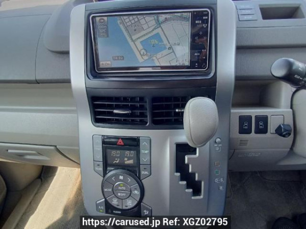 Used 2009 AT toyota noah ZRR70G Image[27]