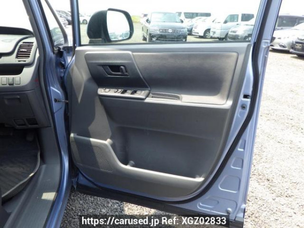 Used 2007 AT toyota voxy ZRR75G Image[17]