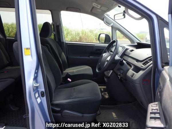 Used 2007 AT toyota voxy ZRR75G Image[18]