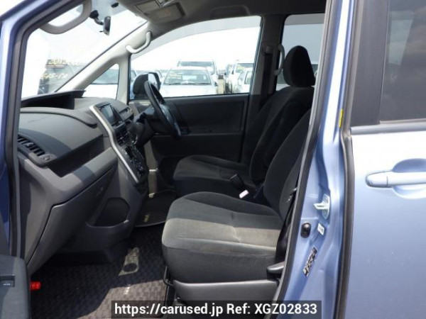Used 2007 AT toyota voxy ZRR75G Image[21]
