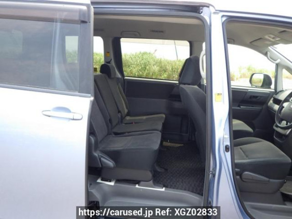 Used 2007 AT toyota voxy ZRR75G Image[23]