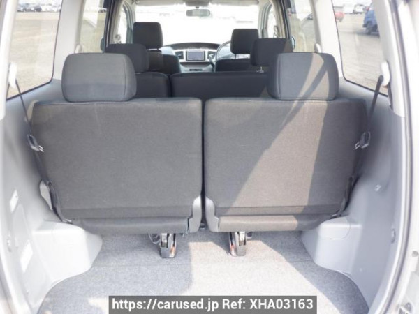 Used 2005 AT toyota noah AZR60G Image[9]