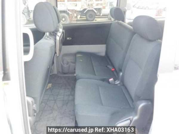 Used 2005 AT toyota noah AZR60G Image[16]