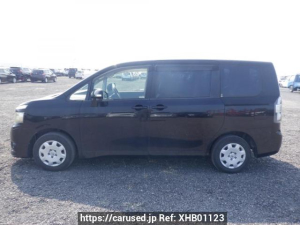 Used 2009 AT toyota voxy ZRR70G Image[3]