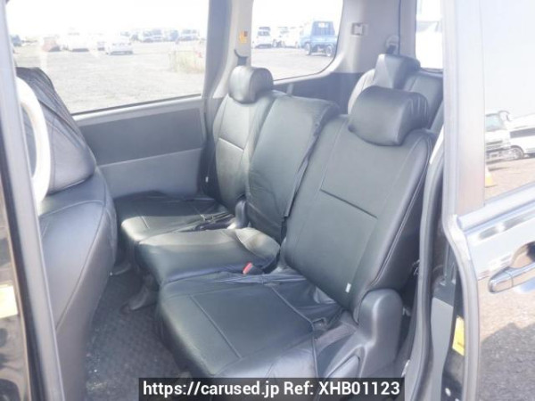 Used 2009 AT toyota voxy ZRR70G Image[15]
