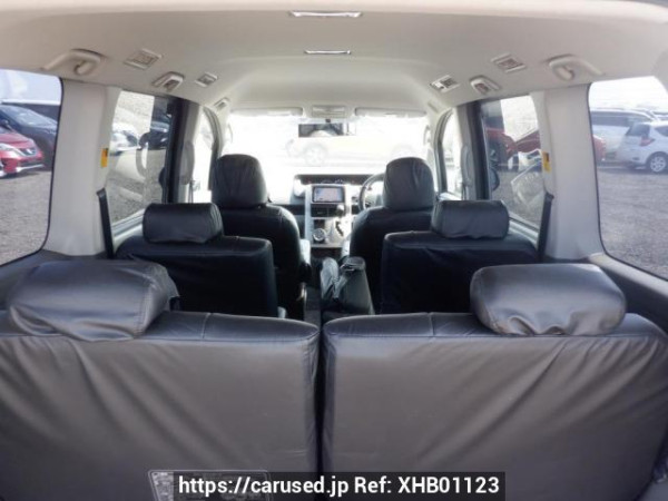 Used 2009 AT toyota voxy ZRR70G Image[17]