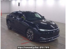 Toyota Crown Crossover TZSH35