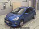 Toyota Aqua NHP10