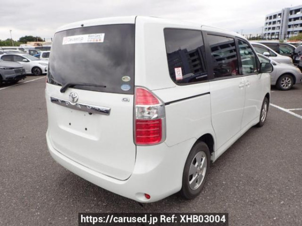 Used 2007 AT toyota noah ZRR70G Image[5]