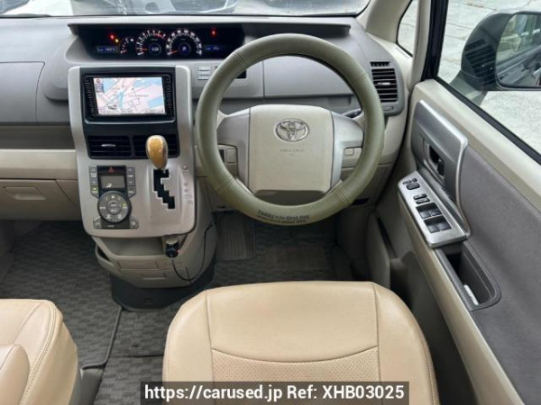 Used 2008 AT toyota noah ZRR70W Image[21]