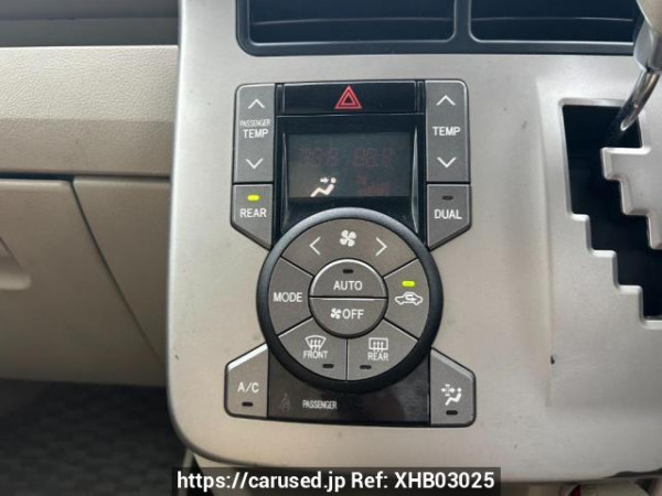 Used 2008 AT toyota noah ZRR70W Image[27]