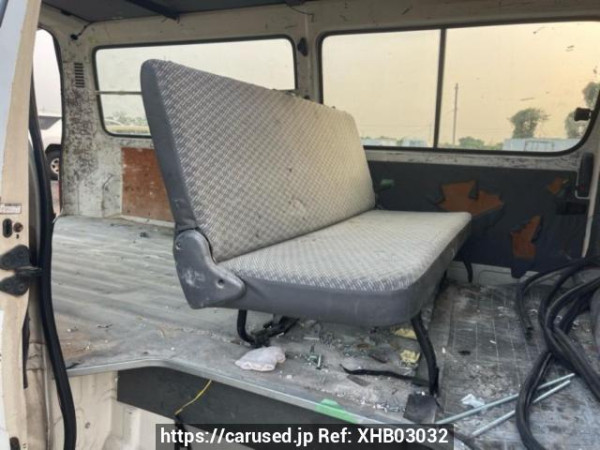 Used 2003 AT toyota regiusace-van RZH112V Image[15]