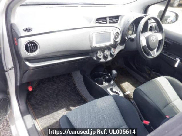 Used 2012 AT toyota vitz KSP130 Image[13]