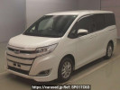 Toyota Noah ZWR80G