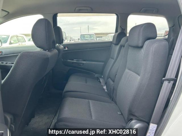 Used 2003 AT toyota wish ZNE10G Image[16]