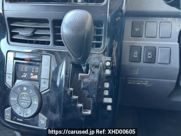 Used 2007 AT toyota noah ZRR70G Image[25]