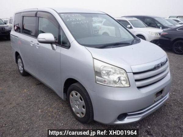 Used 2008 AT toyota noah ZRR70G Image[0]