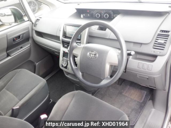 Used 2008 AT toyota noah ZRR70G Image[13]
