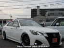 Toyota Crown Hybrid AWS210