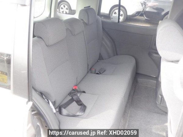 Used 2004 AT toyota raum NCZ20 Image[17]