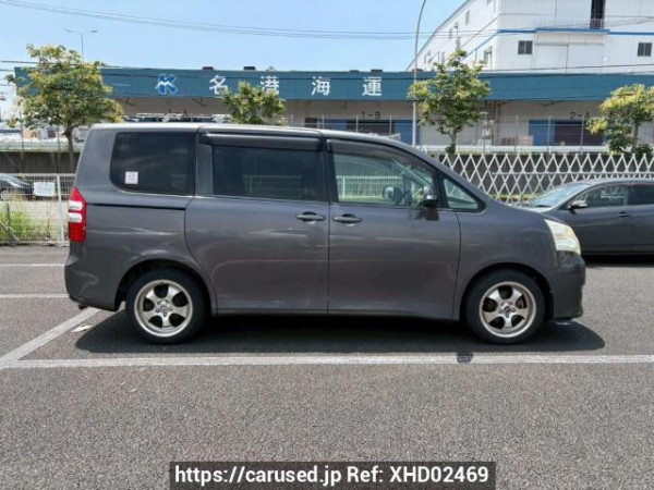 Used 2010 AT toyota noah ZRR70G Image[7]