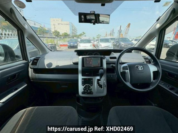 Used 2010 AT toyota noah ZRR70G Image[18]