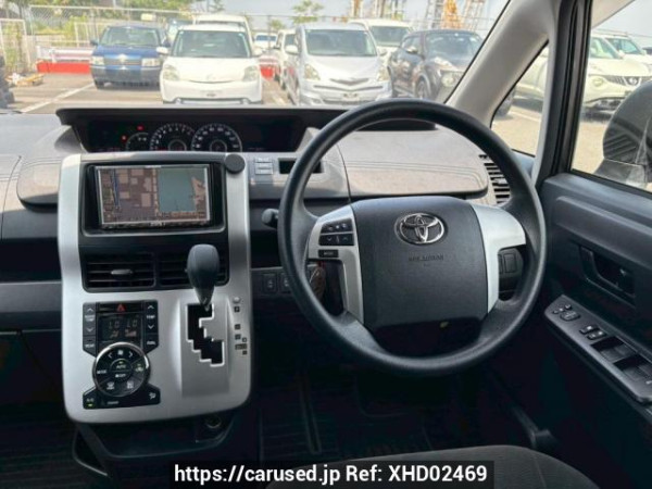 Used 2010 AT toyota noah ZRR70G Image[20]