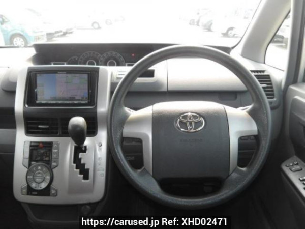 Used 2009 AT toyota noah ZRR70G Image[14]