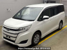 Toyota Noah ZRR80G