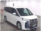 Toyota Noah MZRA90W