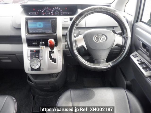 Used 2009 AT toyota noah ZRR70W Image[21]