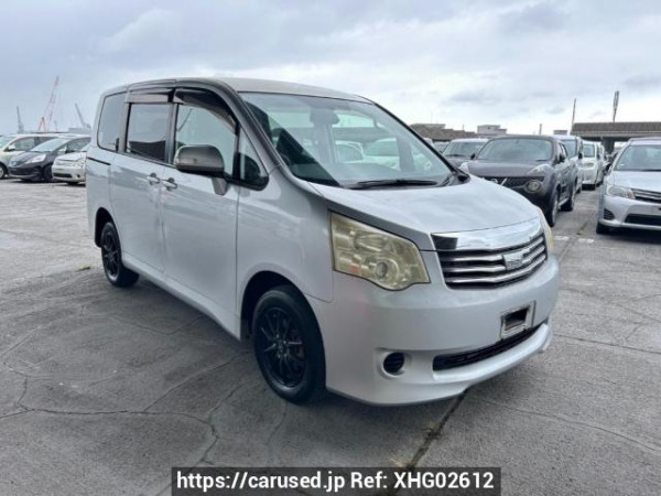 Used 2010 AT toyota noah ZRR75G Image[0]