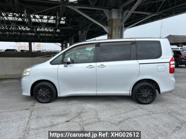 Used 2010 AT toyota noah ZRR75G Image[3]