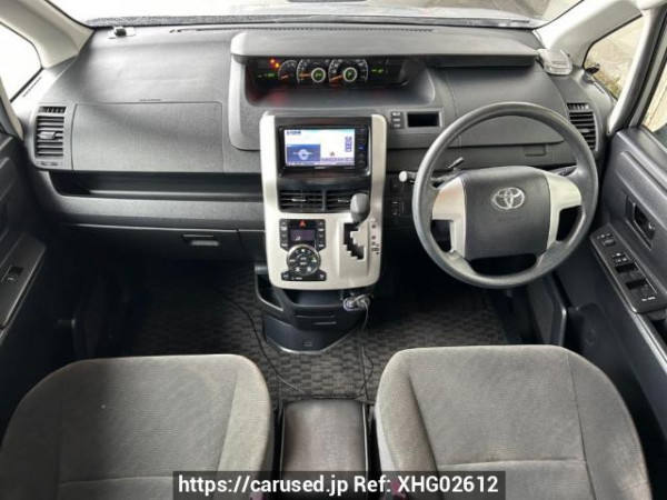 Used 2010 AT toyota noah ZRR75G Image[19]