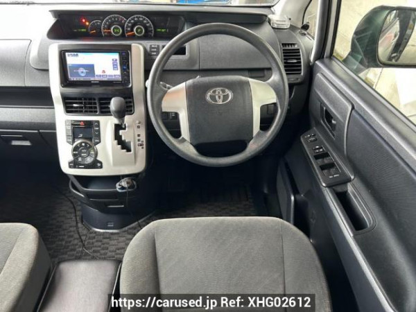 Used 2010 AT toyota noah ZRR75G Image[21]