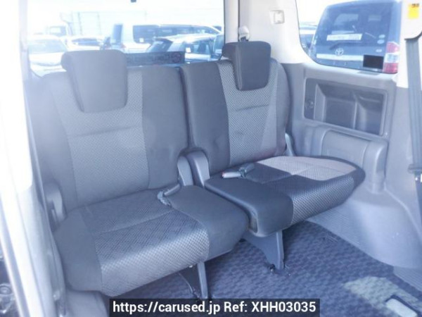 Used 2007 AT toyota noah ZRR70W Image[19]