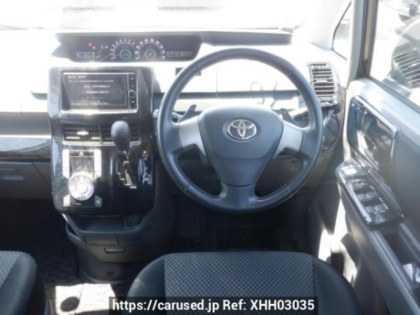 Used 2007 AT toyota noah ZRR70W Image[24]